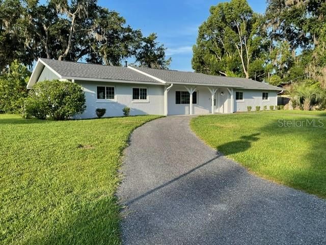 For Sale: $345,000 (3 beds, 2 baths, 1712 Square Feet)