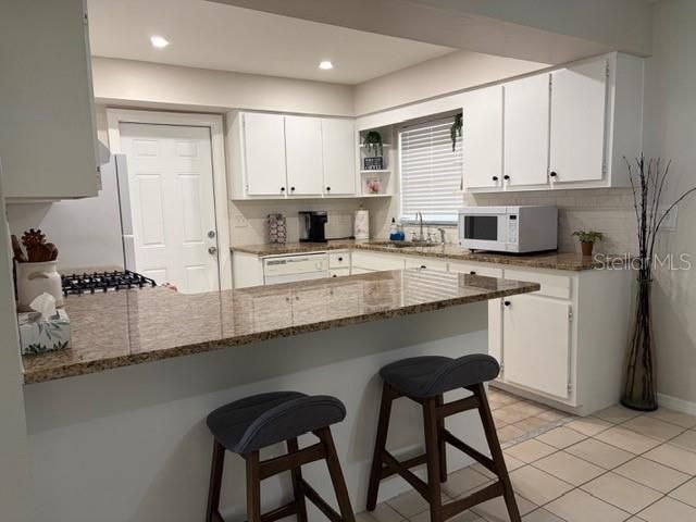 For Sale: $345,000 (3 beds, 2 baths, 1712 Square Feet)