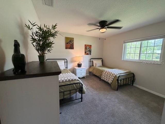 For Sale: $345,000 (3 beds, 2 baths, 1712 Square Feet)