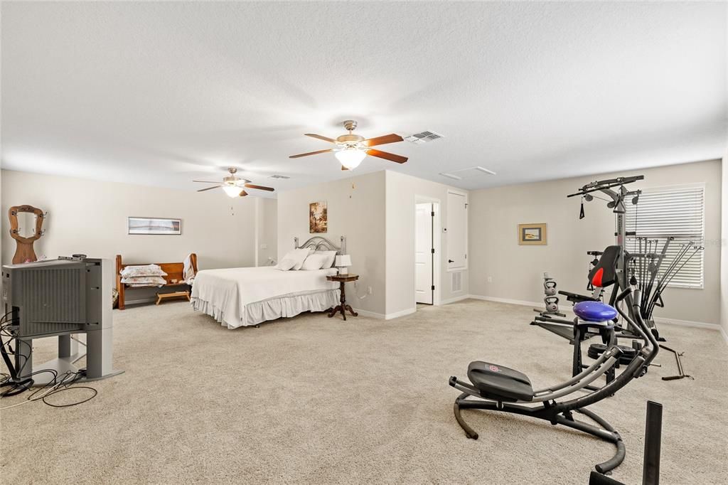 For Sale: $799,000 (4 beds, 4 baths, 3409 Square Feet)