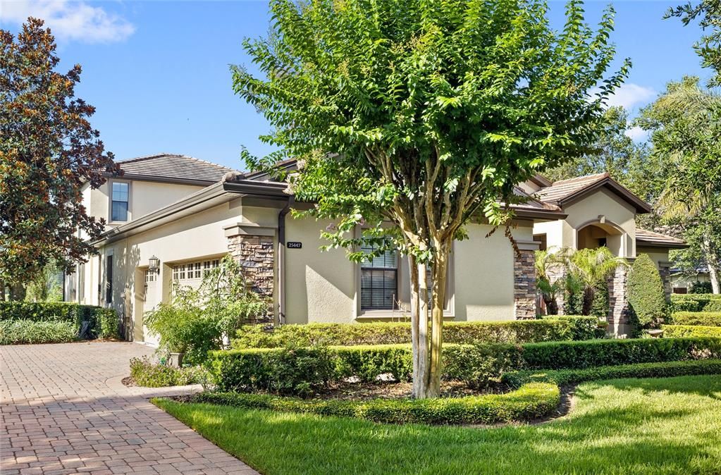 For Sale: $799,000 (4 beds, 4 baths, 3409 Square Feet)