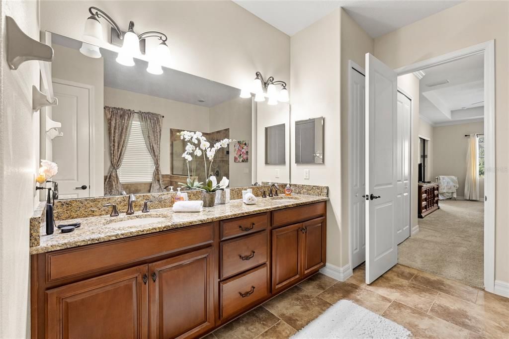 For Sale: $799,000 (4 beds, 4 baths, 3409 Square Feet)