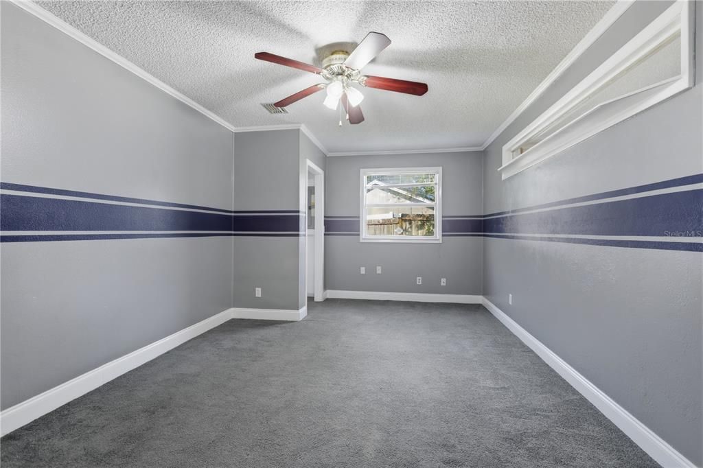 For Sale: $345,000 (4 beds, 2 baths, 1613 Square Feet)