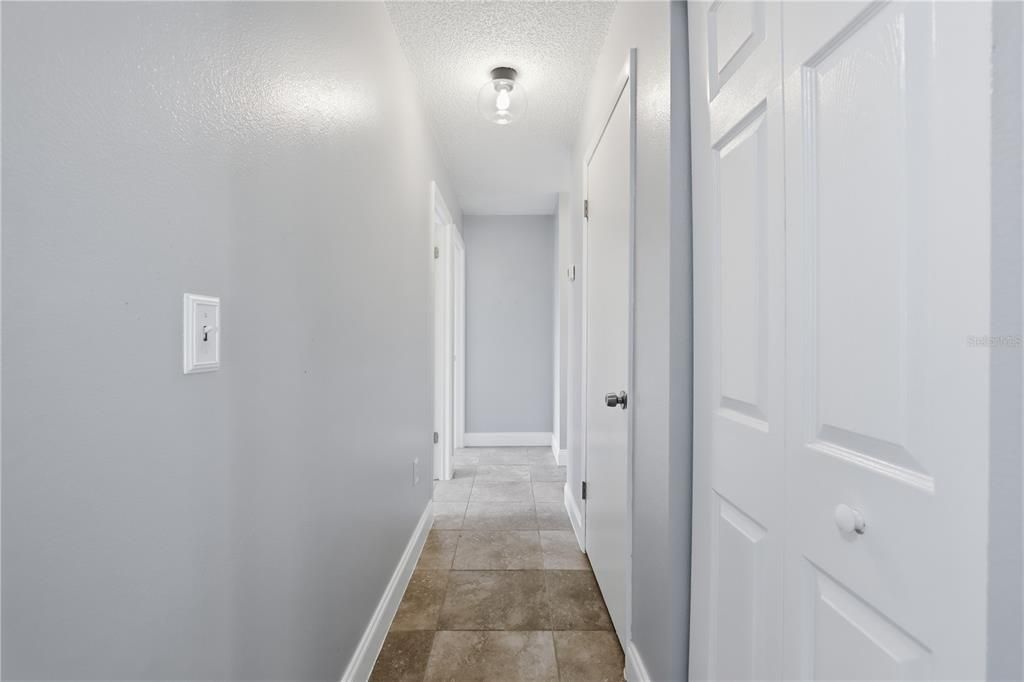 For Sale: $345,000 (4 beds, 2 baths, 1613 Square Feet)