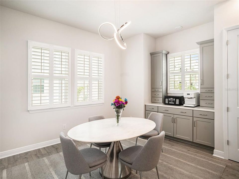For Sale: $745,000 (3 beds, 3 baths, 2052 Square Feet)
