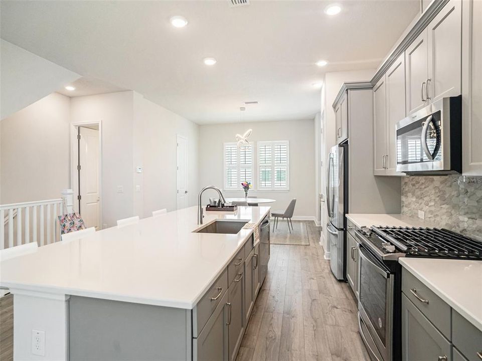 For Sale: $745,000 (3 beds, 3 baths, 2052 Square Feet)