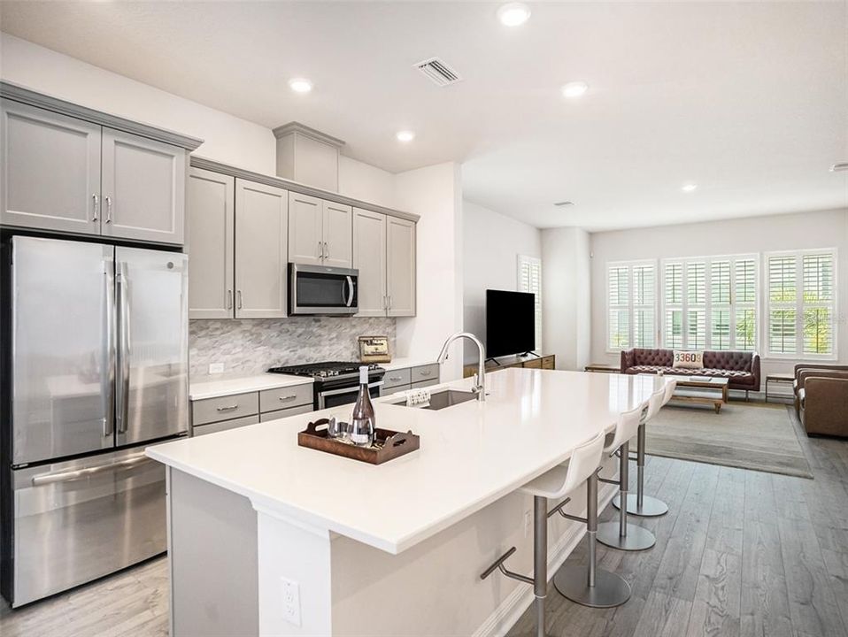 For Sale: $745,000 (3 beds, 3 baths, 2052 Square Feet)