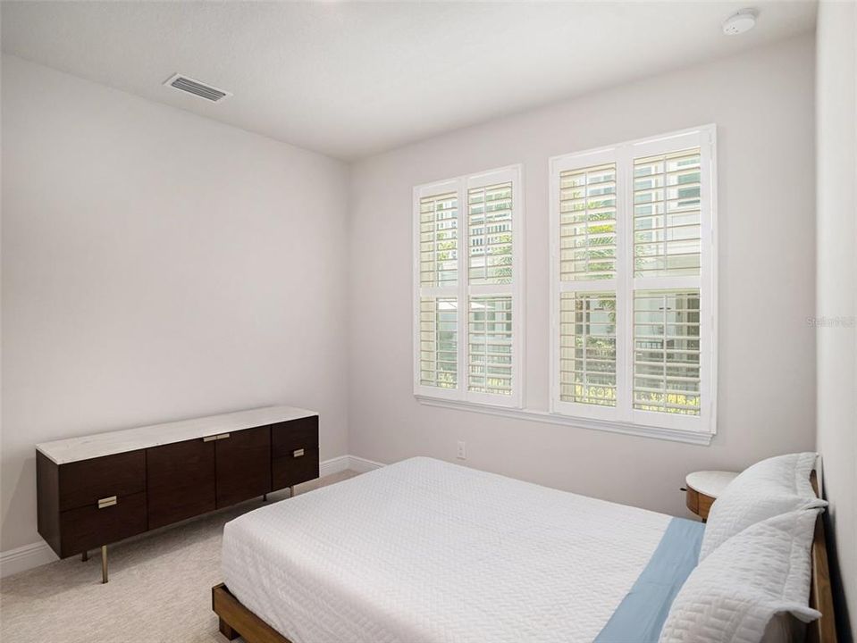 For Sale: $745,000 (3 beds, 3 baths, 2052 Square Feet)