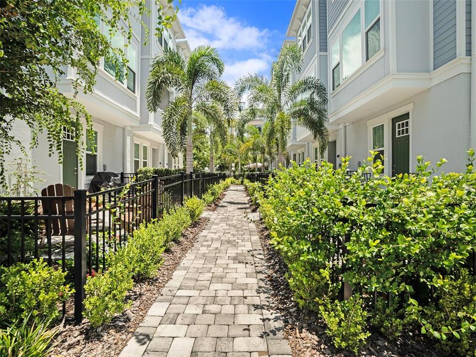 For Sale: $745,000 (3 beds, 3 baths, 2052 Square Feet)