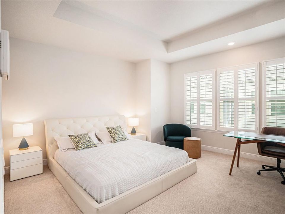For Sale: $745,000 (3 beds, 3 baths, 2052 Square Feet)