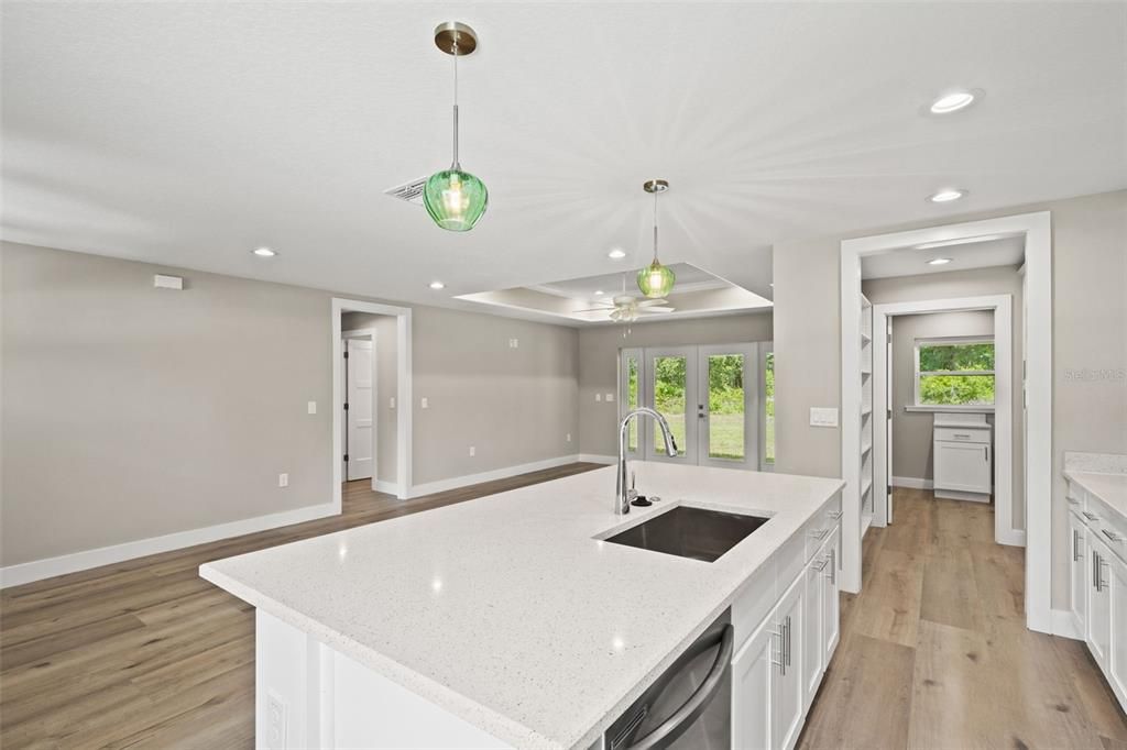 For Sale: $399,000 (3 beds, 2 baths, 1554 Square Feet)