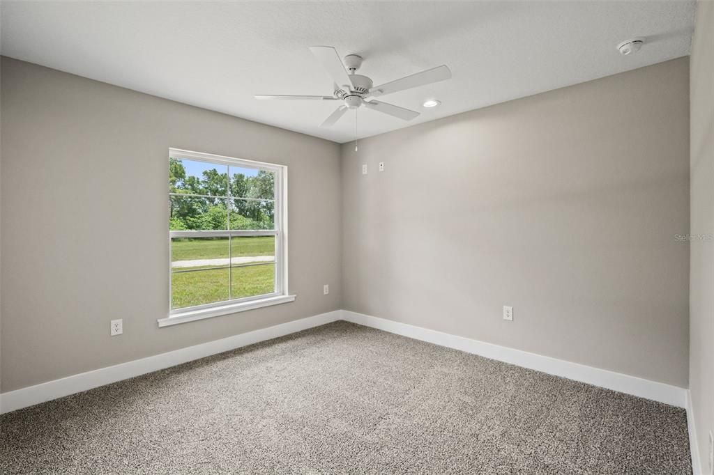 For Sale: $399,000 (3 beds, 2 baths, 1554 Square Feet)