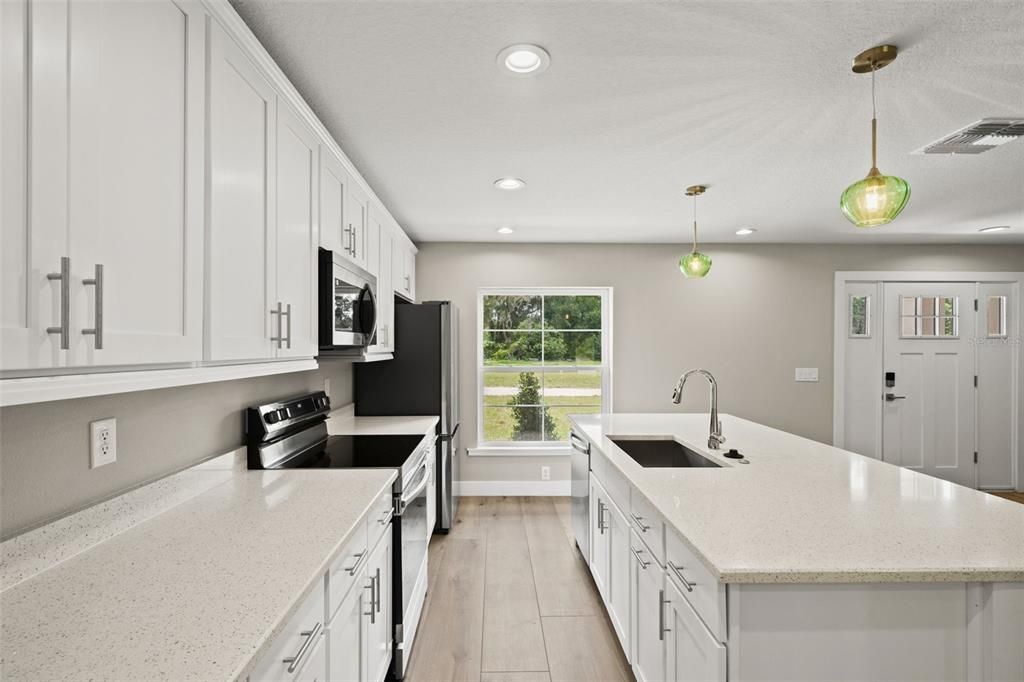 For Sale: $399,000 (3 beds, 2 baths, 1554 Square Feet)