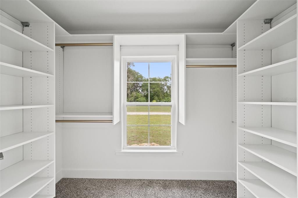 For Sale: $399,000 (3 beds, 2 baths, 1554 Square Feet)