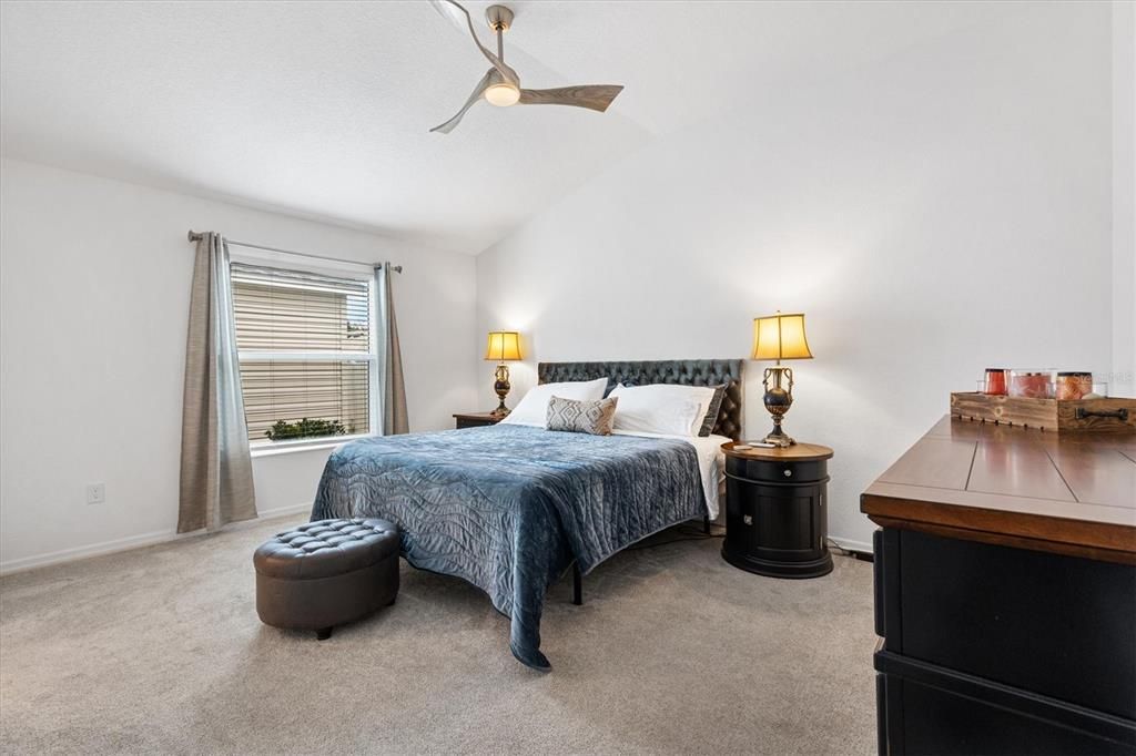 For Sale: $297,000 (2 beds, 2 baths, 1280 Square Feet)