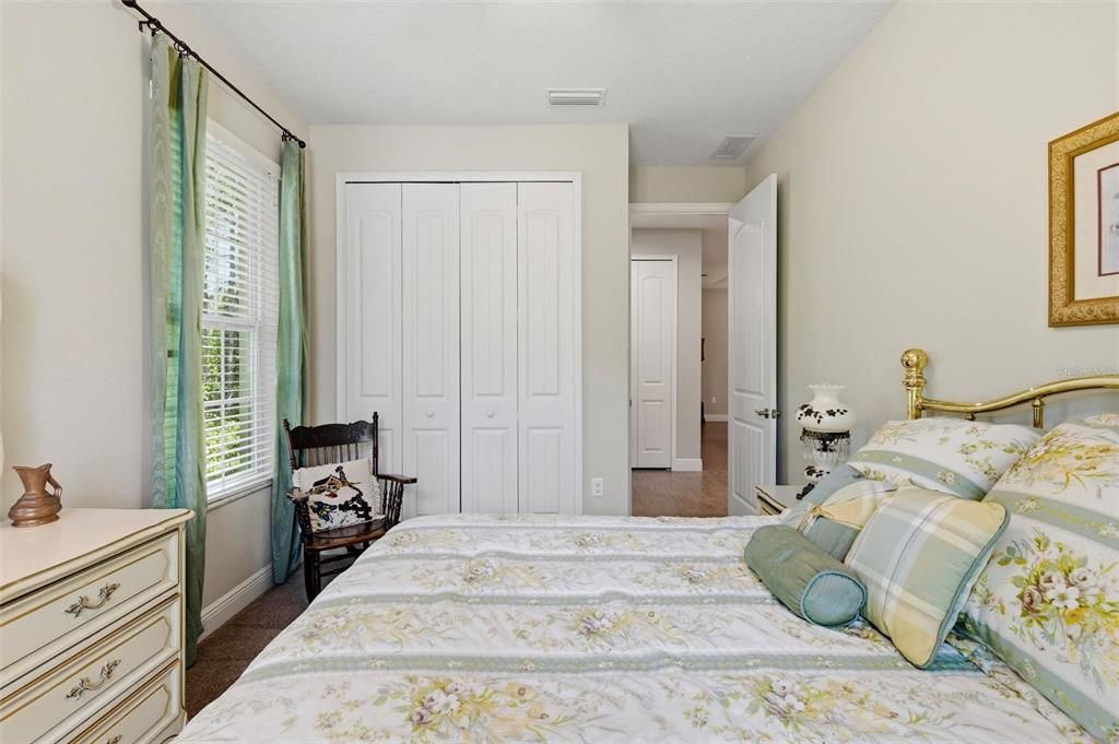 For Sale: $315,000 (2 beds, 2 baths, 1594 Square Feet)