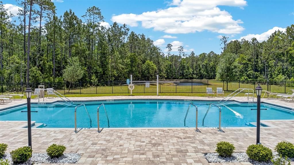 For Sale: $315,000 (2 beds, 2 baths, 1594 Square Feet)