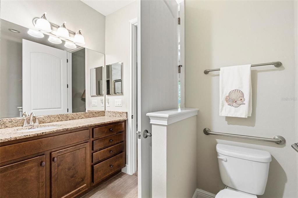For Sale: $315,000 (2 beds, 2 baths, 1594 Square Feet)