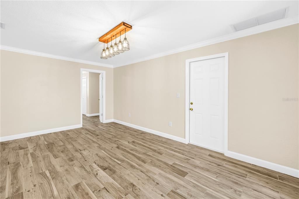 На продажу: $649,900 (3 спален, 2 ванн, 1502 Квадратных фут)