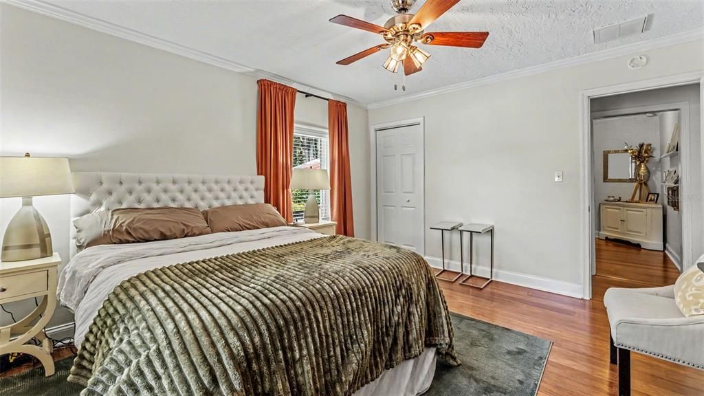 For Sale: $799,000 (3 beds, 2 baths, 1602 Square Feet)