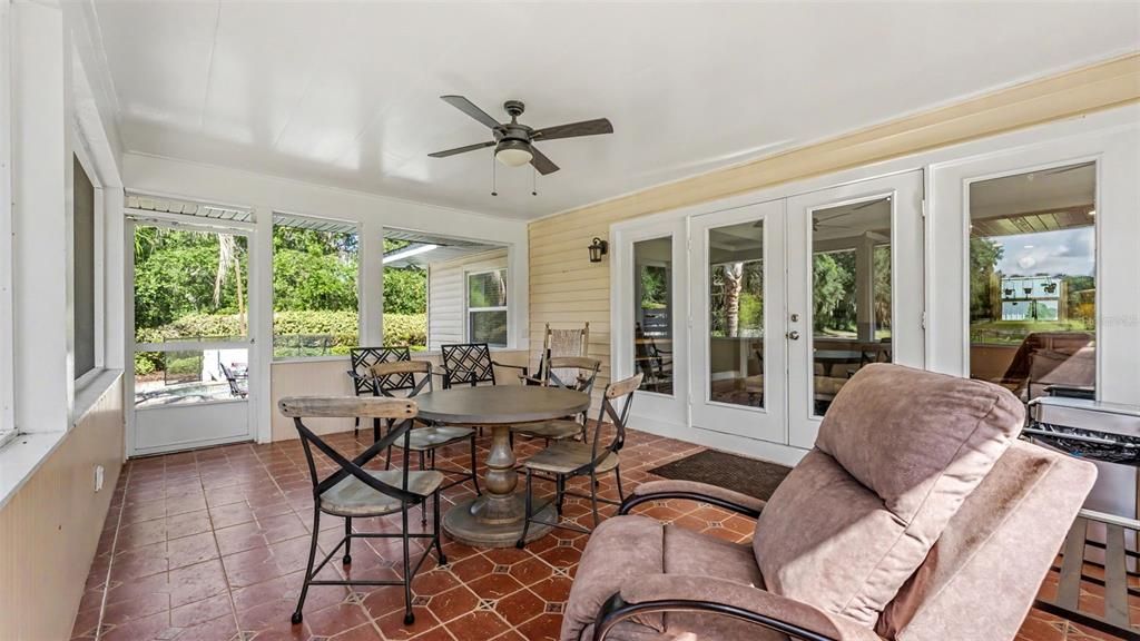 For Sale: $799,000 (3 beds, 2 baths, 1602 Square Feet)