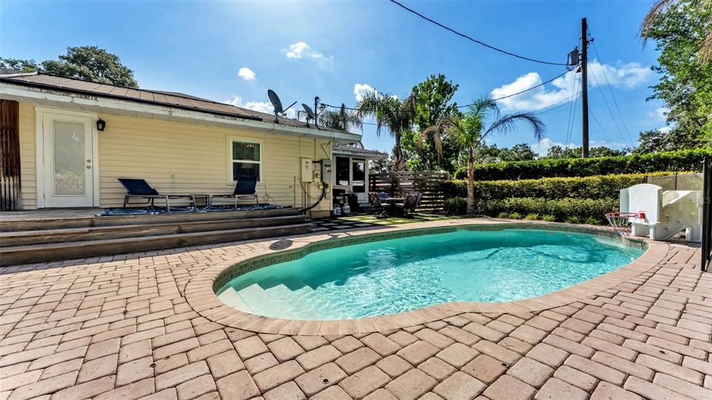For Sale: $799,000 (3 beds, 2 baths, 1602 Square Feet)