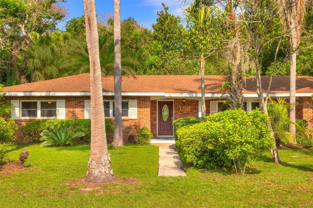 For Sale: $279,000 (3 beds, 2 baths, 1930 Square Feet)
