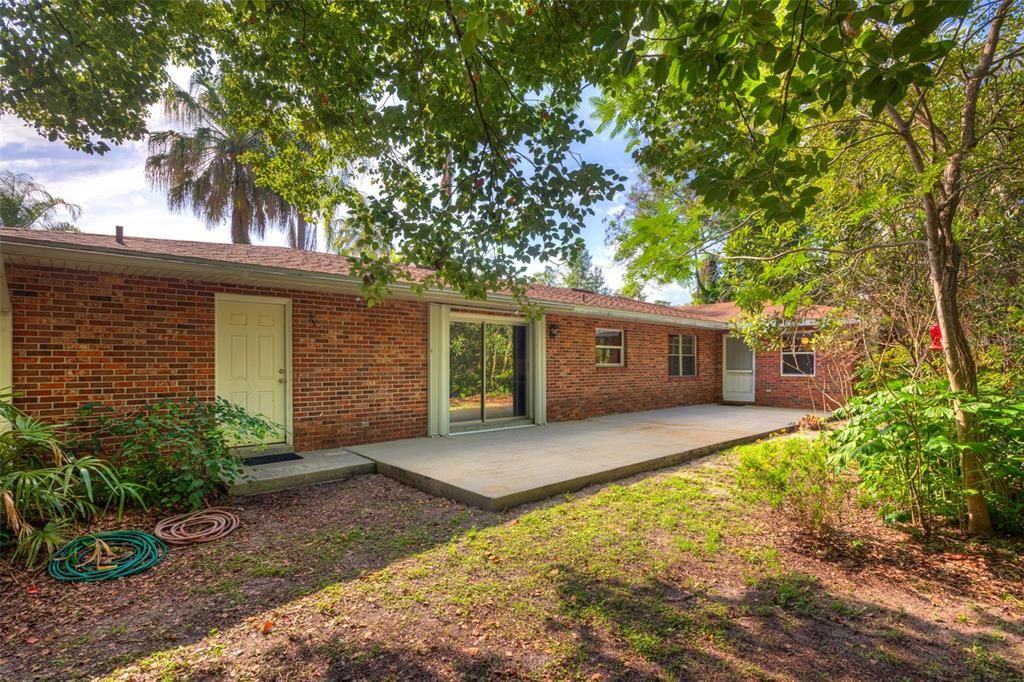 For Sale: $279,000 (3 beds, 2 baths, 1930 Square Feet)