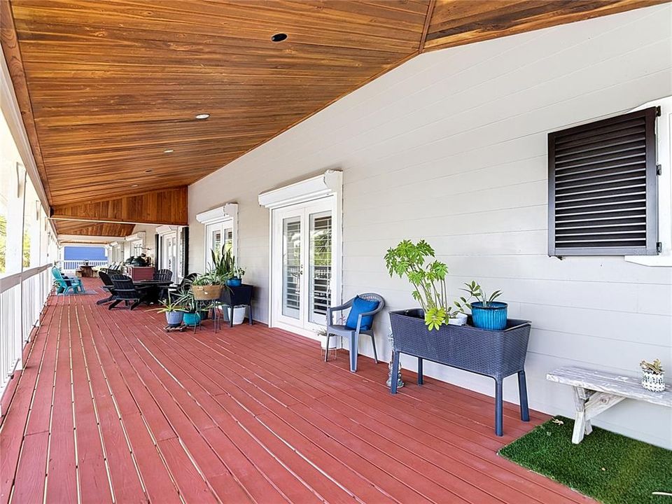 For Sale: $1,495,000 (5 beds, 4 baths, 3756 Square Feet)