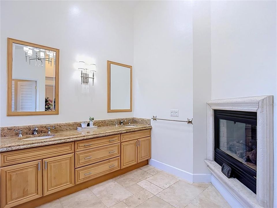 For Sale: $1,495,000 (5 beds, 4 baths, 3756 Square Feet)
