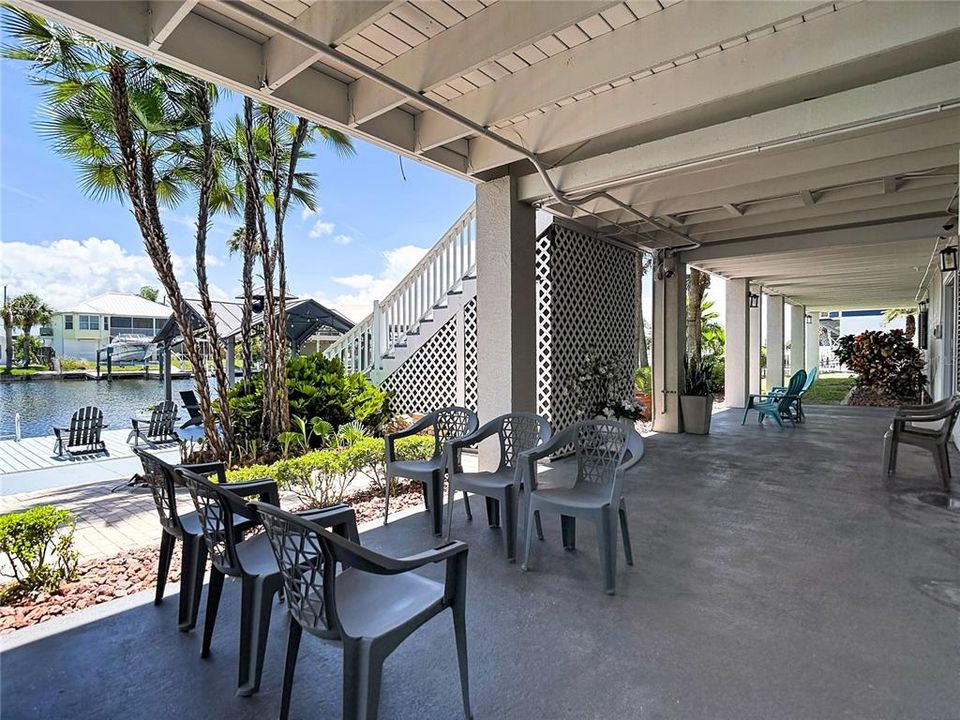 For Sale: $1,495,000 (5 beds, 4 baths, 3756 Square Feet)