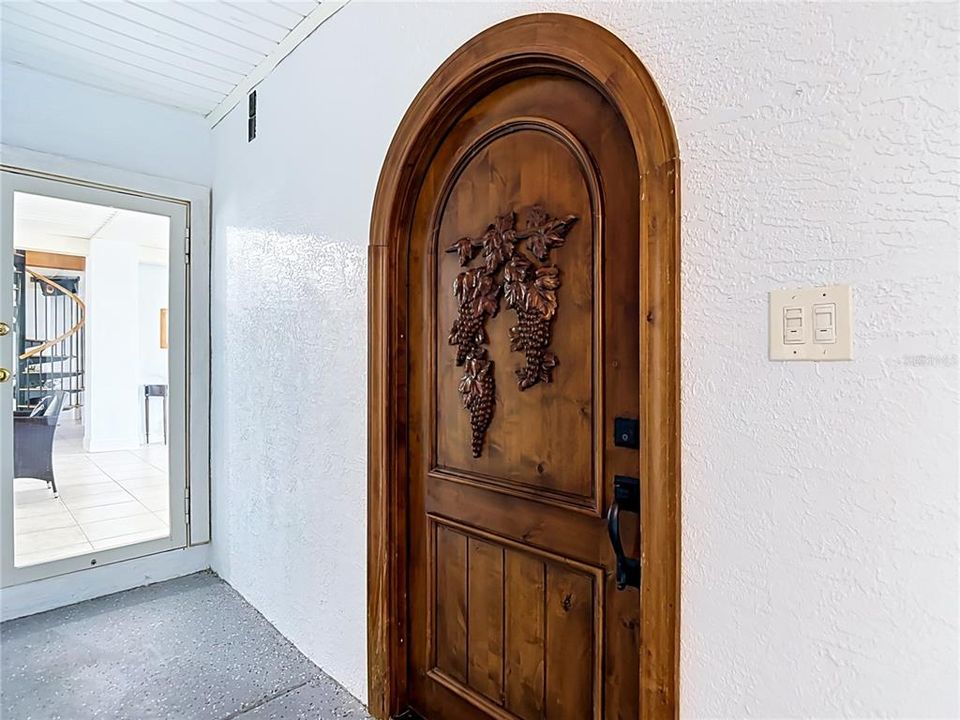 For Sale: $1,495,000 (5 beds, 4 baths, 3756 Square Feet)