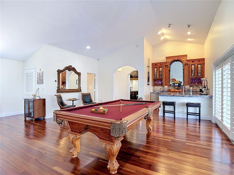 For Sale: $1,495,000 (5 beds, 4 baths, 3756 Square Feet)