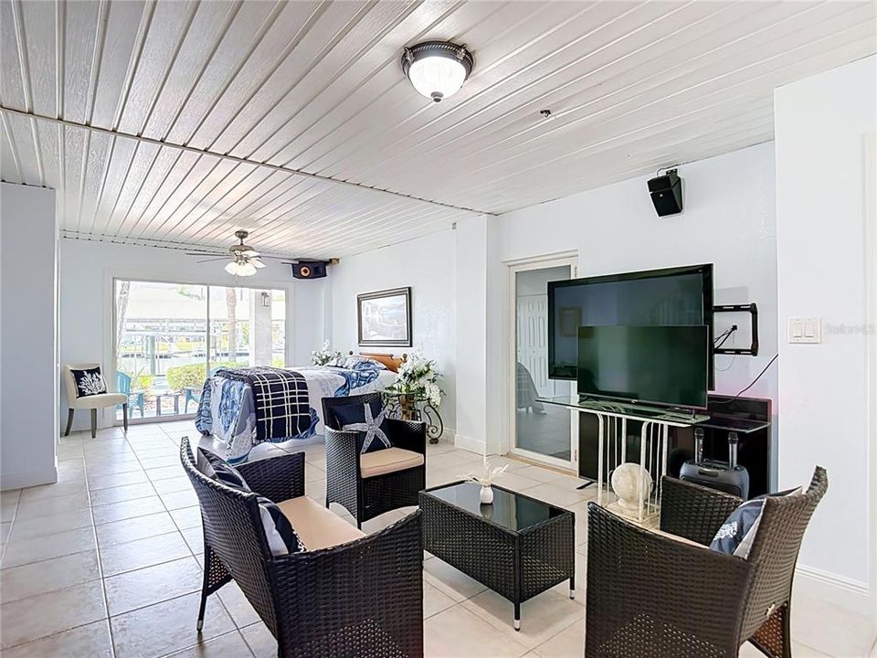 For Sale: $1,495,000 (5 beds, 4 baths, 3756 Square Feet)