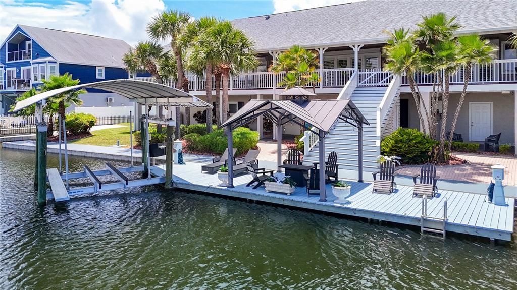 For Sale: $1,495,000 (5 beds, 4 baths, 3756 Square Feet)