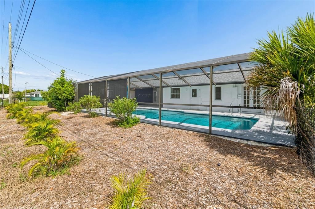 На продажу: $335,000 (2 спален, 2 ванн, 1308 Квадратных фут)