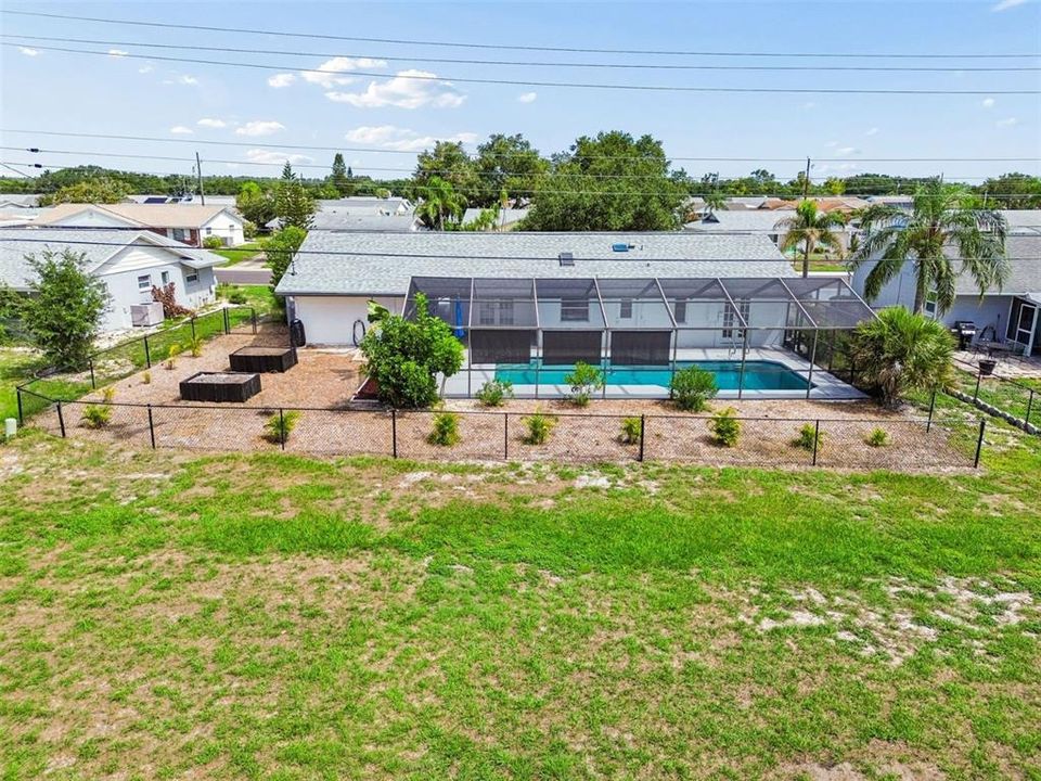 На продажу: $335,000 (2 спален, 2 ванн, 1308 Квадратных фут)