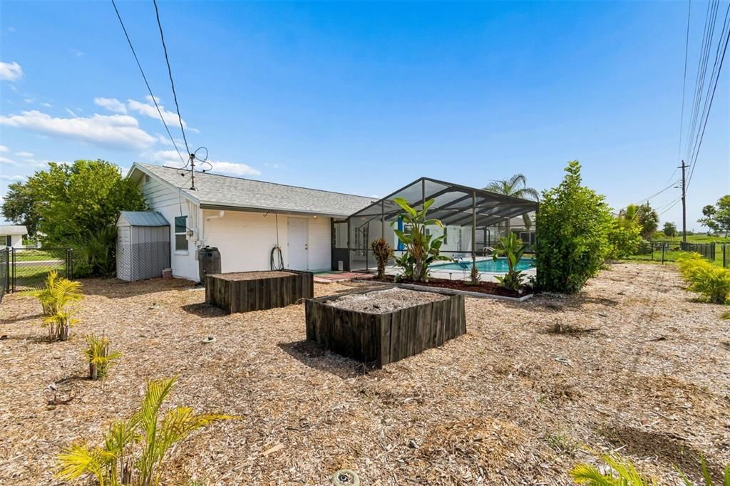 На продажу: $335,000 (2 спален, 2 ванн, 1308 Квадратных фут)
