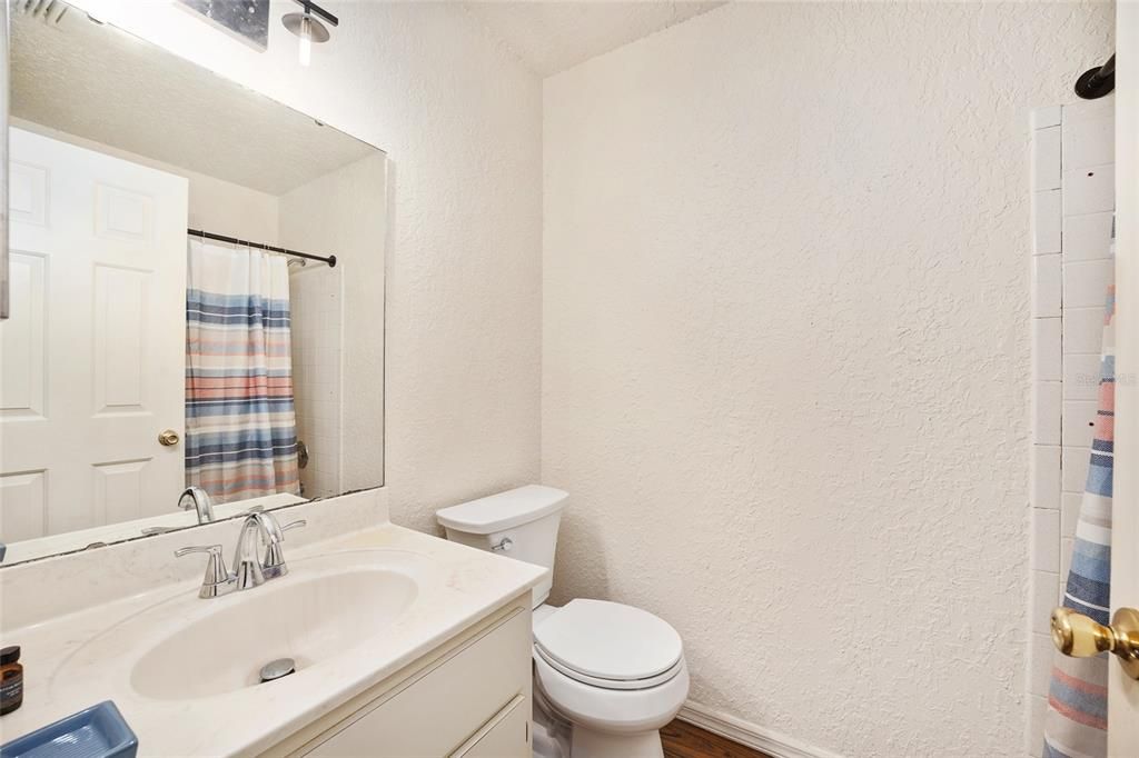 For Sale: $209,900 (2 beds, 2 baths, 1856 Square Feet)