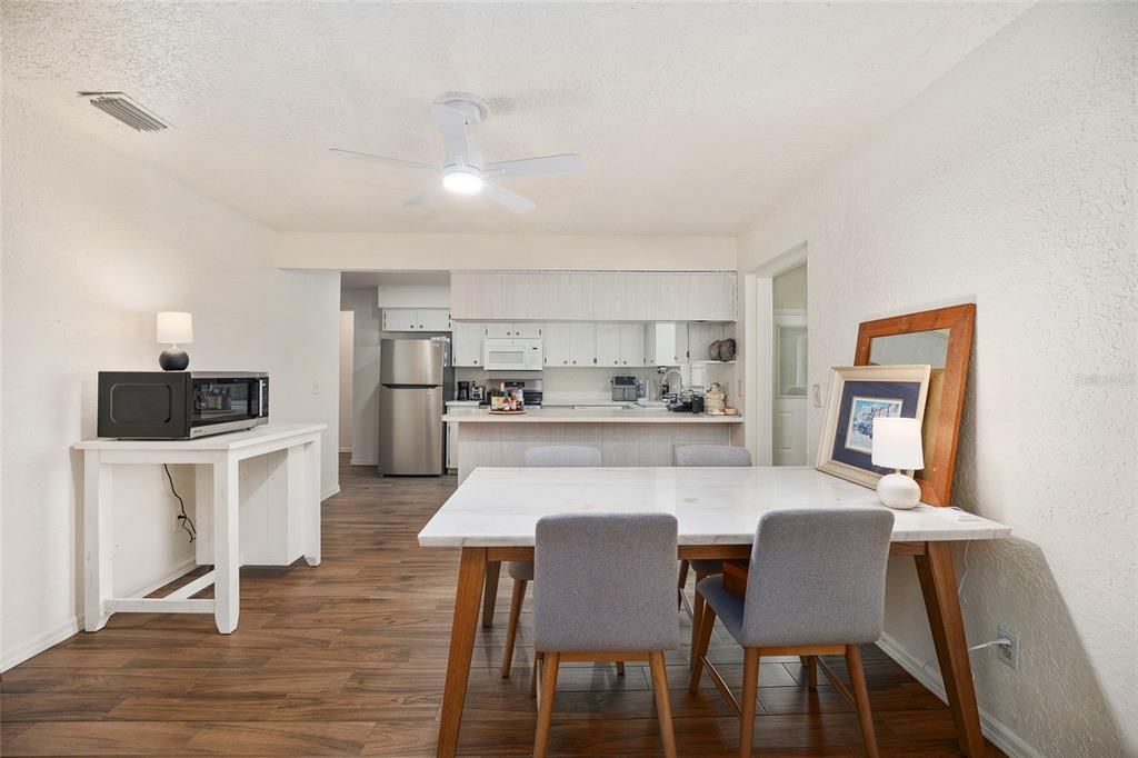 For Sale: $209,900 (2 beds, 2 baths, 1856 Square Feet)