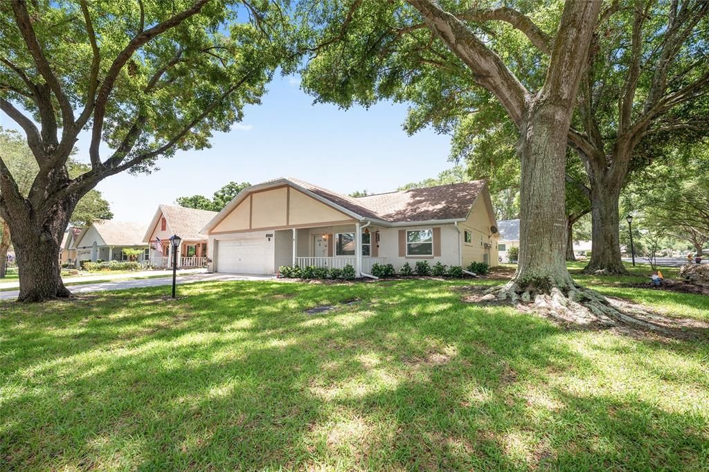 For Sale: $209,900 (2 beds, 2 baths, 1856 Square Feet)