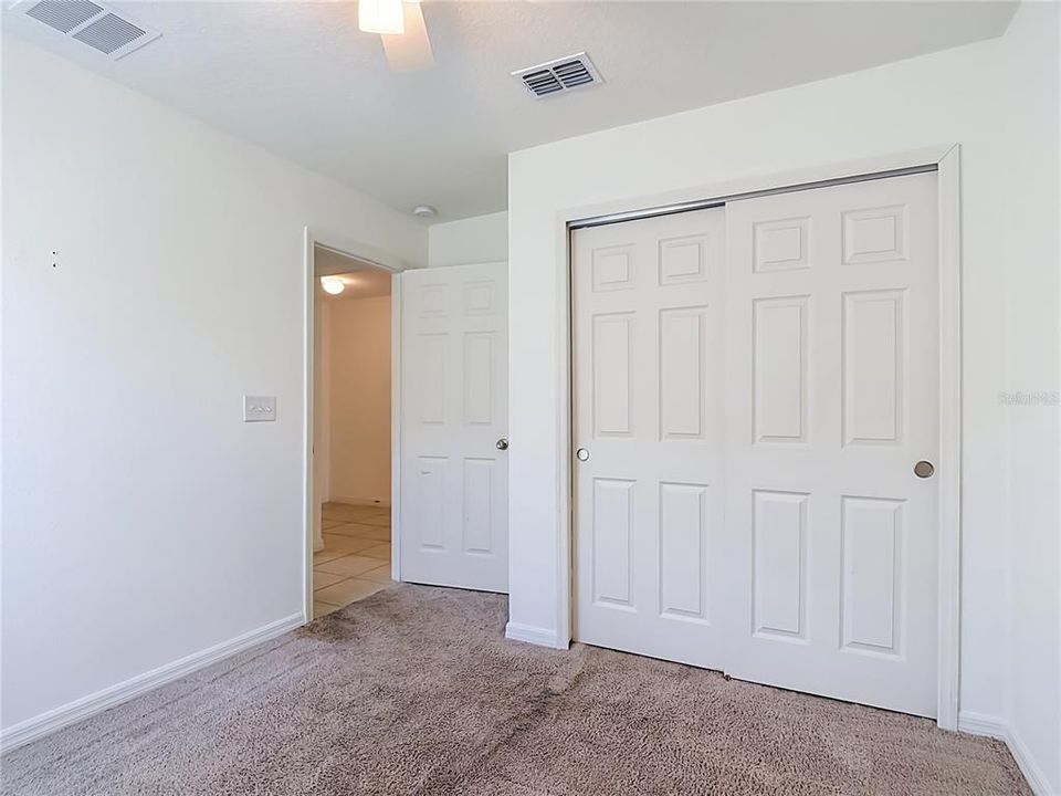 For Sale: $355,000 (4 beds, 2 baths, 1978 Square Feet)