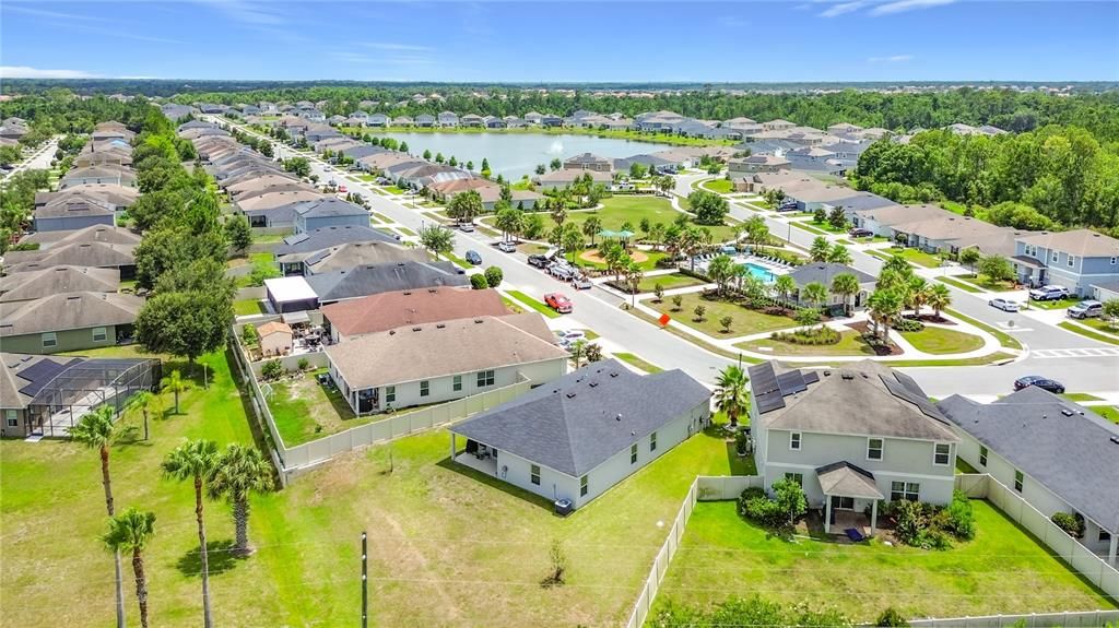 For Sale: $355,000 (4 beds, 2 baths, 1978 Square Feet)