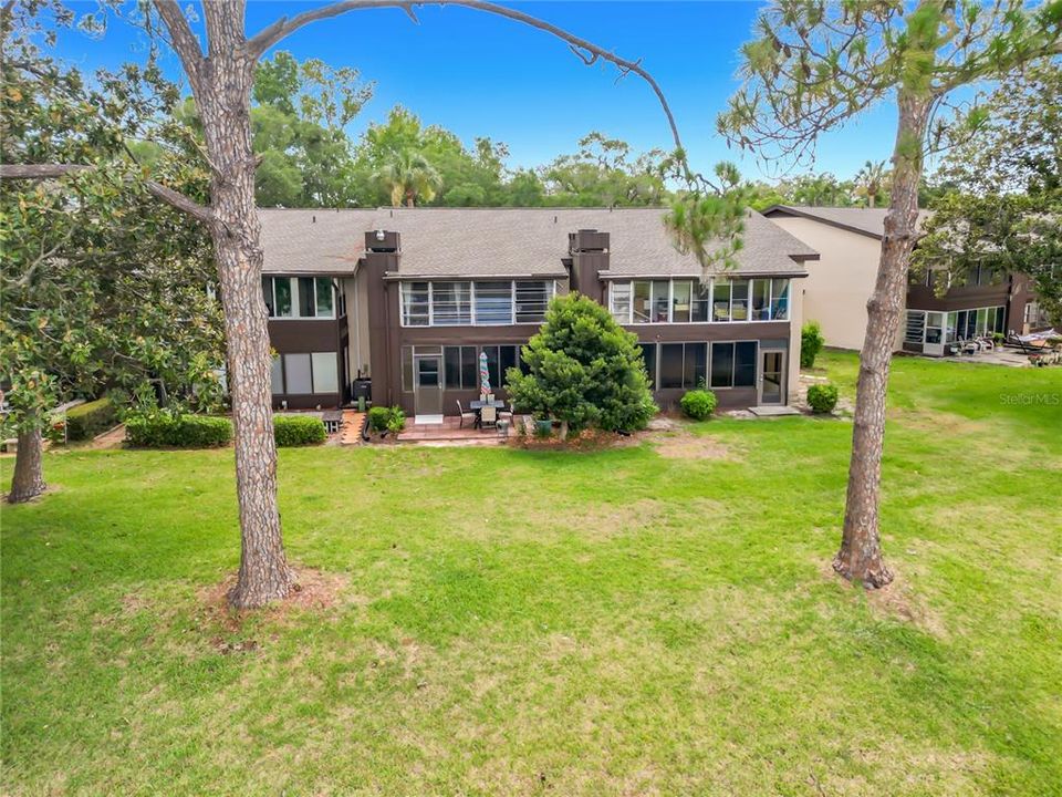For Sale: $164,900 (2 beds, 2 baths, 1060 Square Feet)
