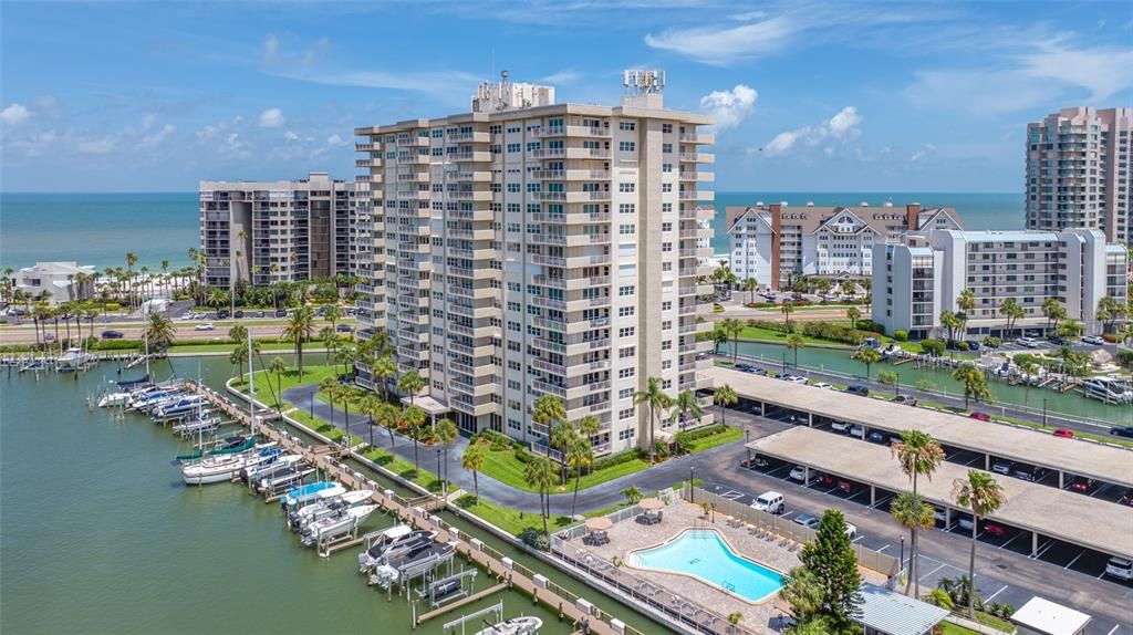 待售: $595,000 (2 贝兹, 2 浴室, 1300 平方英尺)