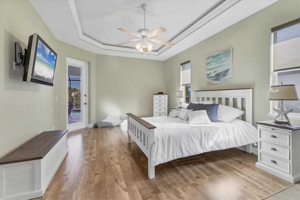 На продажу: $639,900 (3 спален, 2 ванн, 1843 Квадратных фут)