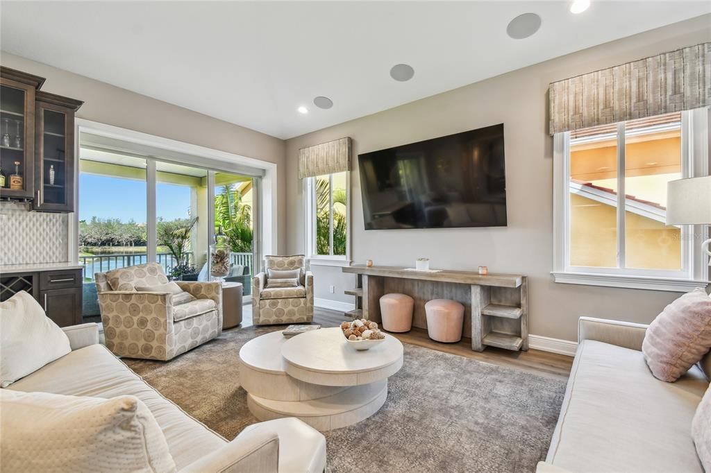 Active With Contract: $1,600,000 (3 beds, 2 baths, 2574 Square Feet)