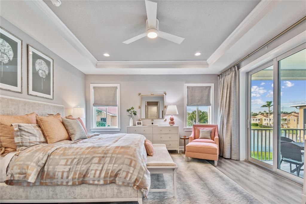 Active With Contract: $1,600,000 (3 beds, 2 baths, 2574 Square Feet)