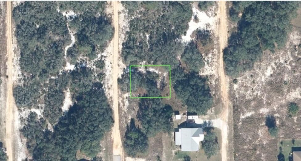 For Sale: $8,900 (0.18 acres)