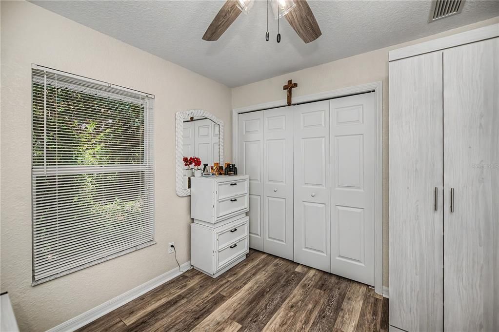 For Sale: $425,000 (3 beds, 2 baths, 1605 Square Feet)